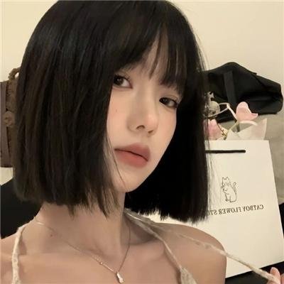 情迷希拉曼地：璀璨名姝