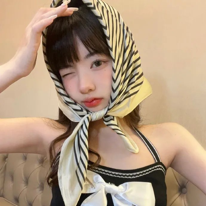 黎明时分的年轻人们